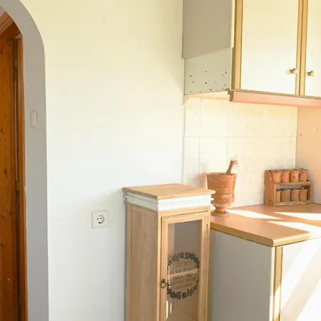The Rustic Archontiko Апартаменты Кранидион